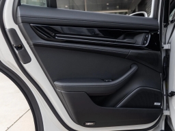 Porsche Panamera 4 AWD 2026