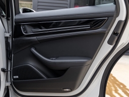 Porsche Panamera 4 AWD 2026