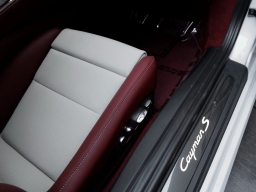 Porsche 718 Cayman S Coupe 2025