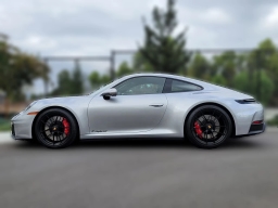 Porsche 911 Carrera GTS Coupe 2025