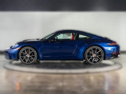 Porsche 911 Carrera 4 GTS Coupe 2026