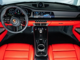 Porsche 911 Carrera 4 GTS Coupe 2026