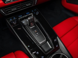 Porsche 911 Carrera 4 GTS Coupe 2026