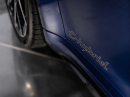 Porsche 911 Carrera 4 GTS Coupe 2026