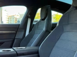 Porsche Taycan 4S AWD 2025