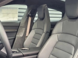 Porsche Taycan Turbo AWD 2025