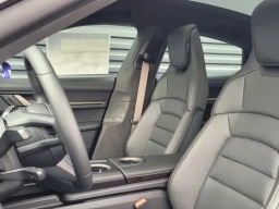 Porsche Taycan Turbo AWD 2025