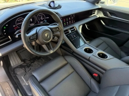 Porsche Taycan Turbo AWD 2025