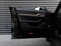 Porsche Taycan Turbo S AWD 2025