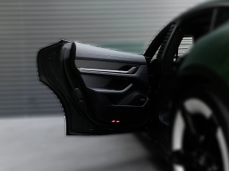 Porsche Taycan Turbo S AWD 2025