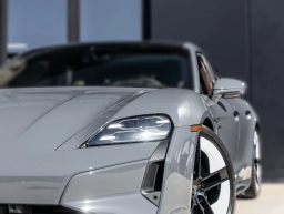 Porsche Taycan Turbo S AWD 2026