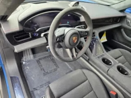 Porsche Taycan GTS AWD 2026