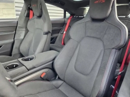 Porsche Taycan GTS AWD 2026