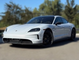 Porsche Taycan GTS AWD 2026