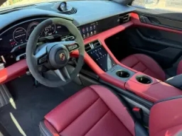 Porsche Taycan GTS AWD 2026