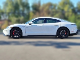 Porsche Taycan GTS AWD 2025