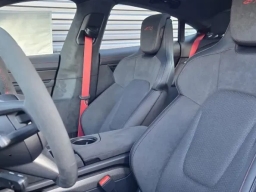 Porsche Taycan GTS AWD 2026