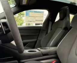 Porsche Taycan GTS AWD 2026