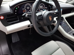 Porsche Taycan GTS AWD 2026