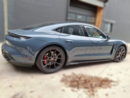 Porsche Taycan GTS AWD 2026