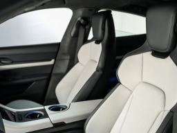 Porsche Taycan GTS AWD 2026