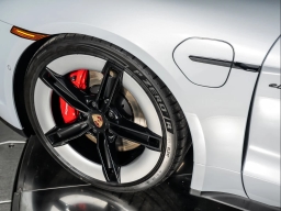 Porsche Taycan GTS AWD 2026