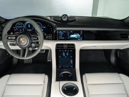 Porsche Taycan GTS AWD 2026