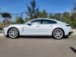 Porsche Panamera 4 E-Hybrid AWD 2026