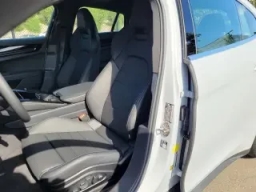 Porsche Panamera 4 E-Hybrid AWD 2026