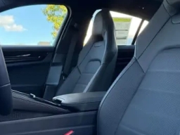 Porsche Panamera 4 E-Hybrid AWD 2026