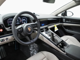 Porsche Panamera 4 E-Hybrid AWD 2026