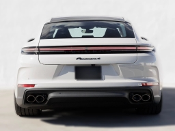 Porsche Panamera 4 E-Hybrid AWD 2026