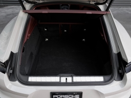 Porsche Panamera 4 E-Hybrid AWD 2026