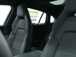 Porsche Panamera 4 E-Hybrid AWD 2026