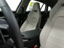 Porsche Panamera 4 E-Hybrid AWD 2026