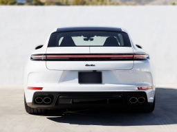 Porsche Panamera Turbo E-Hybrid AWD 2026