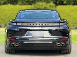 Porsche Panamera GTS AWD 2026