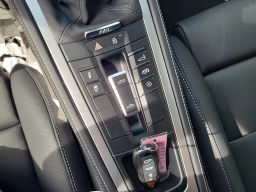 Porsche 718 Boxster Style Edition Roadster 2025