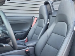 Porsche 718 Boxster Style Edition Roadster 2025