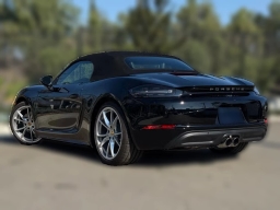 Porsche 718 Boxster Base Roadster 2025