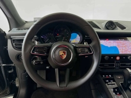Porsche Macan T AWD 2025