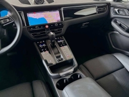 Porsche Macan T AWD 2025