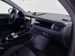 Porsche Macan T AWD 2025