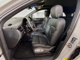 Porsche Macan T AWD 2026