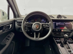 Porsche Macan T AWD 2026