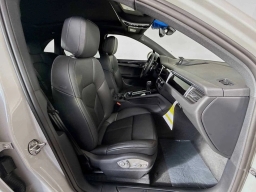 Porsche Macan T AWD 2026