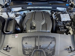 Porsche Macan T AWD 2026