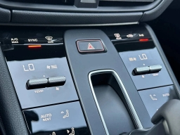 Porsche Macan T AWD 2026