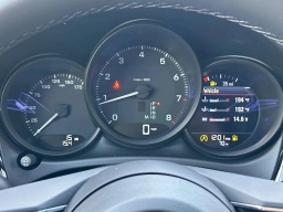 Porsche Macan T AWD 2026