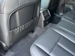 Porsche Macan T AWD 2026